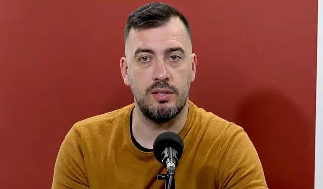 下载开云-维维亚诺：索默今年没有任何贡献，不明白国米为啥不抢阿利松
